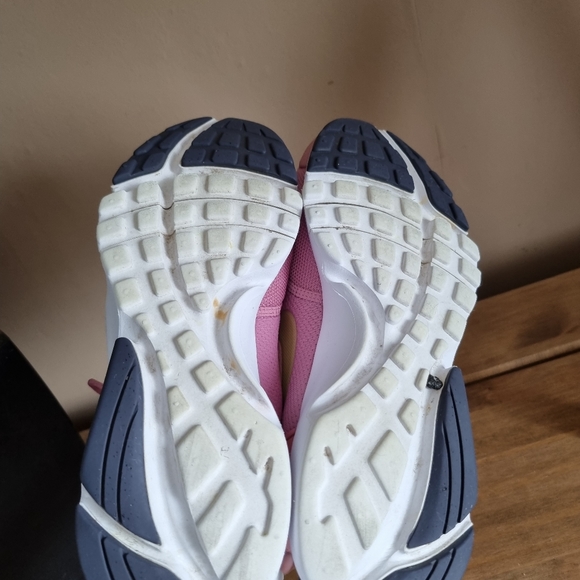 Nike presto fly pink/gold/black textile trainers uk 6 - Picture 10 of 10